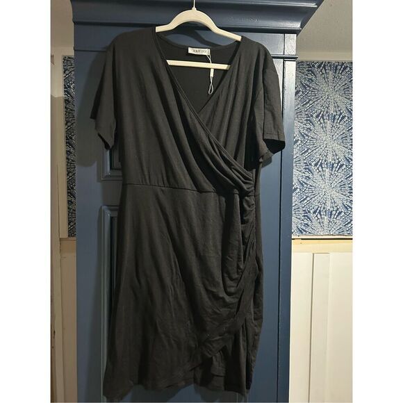 NEW Black Navins Wrap Short Sleeve Dress XL - Picture 1 of 2